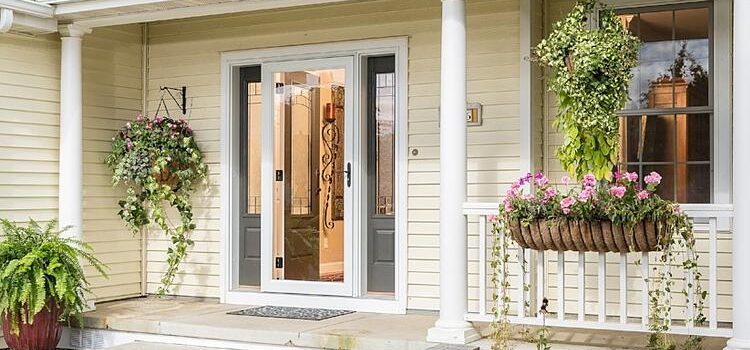 screen door installation in Morro Bay